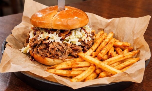 PULLED PORK SANDIWCH